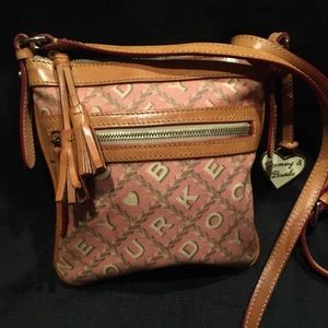 Dooney & Bourke Crossbody bag